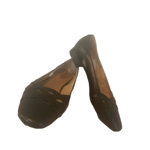 Life Stride~Everyday~Crisscross Strapped~Ballet Flat~Lightweight Heel~Size 10